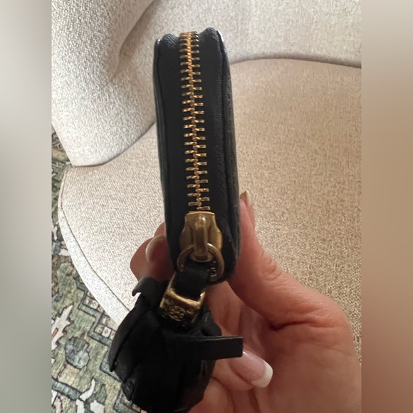 Small Tory Burch wallet and key holder - Picture 7 of 8